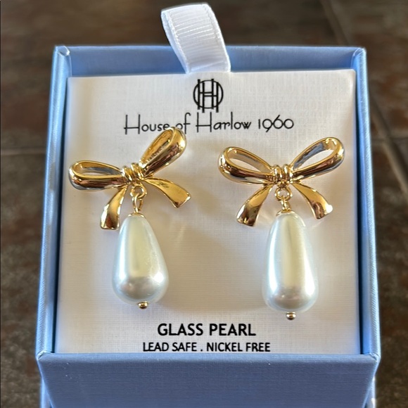 House of Harlow 1960 Jewelry - House of Harlow 1960 Gold and Pearl Bow Earrings